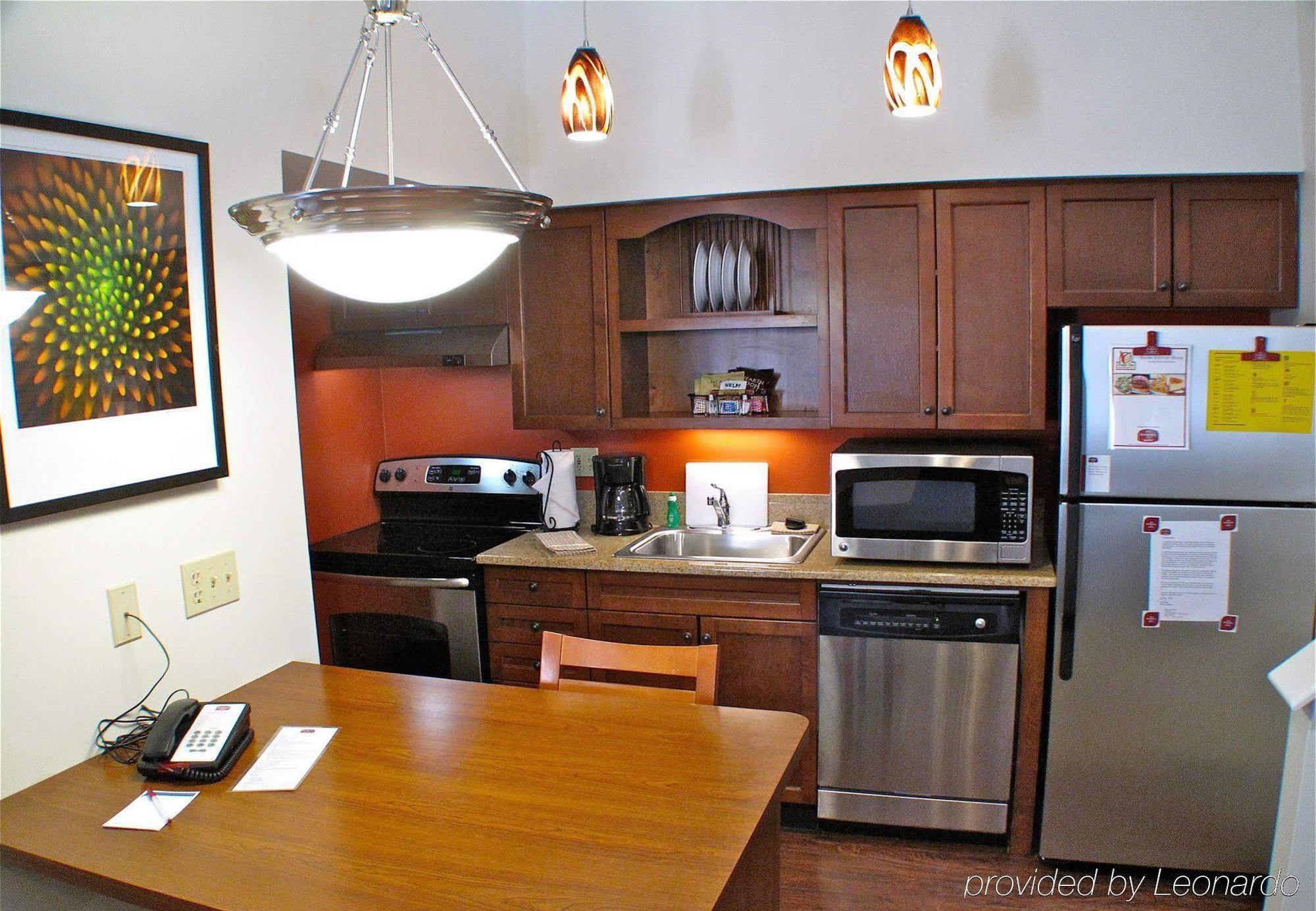 Albany Airport Inn And Suites Latham Habitación foto