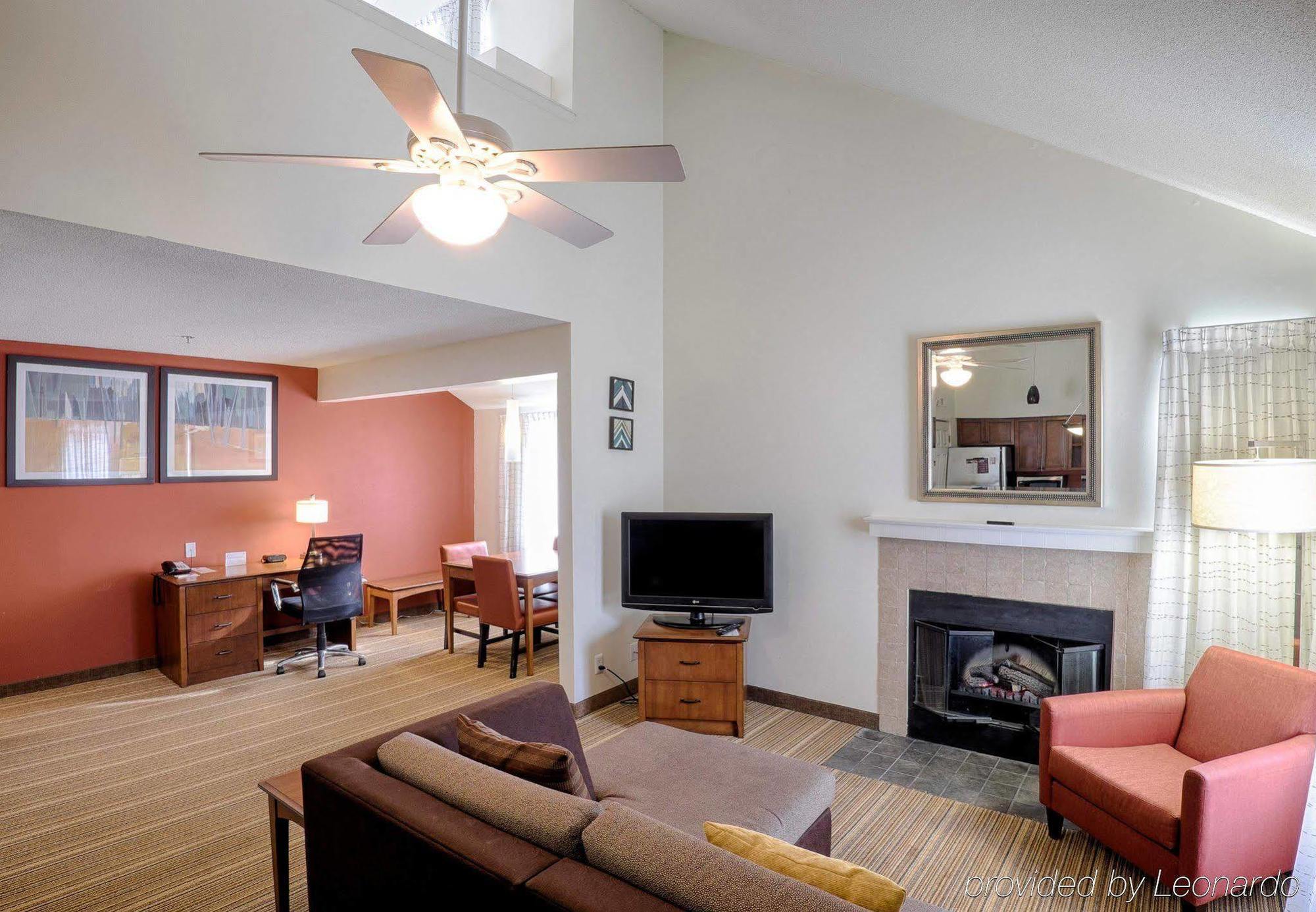 Albany Airport Inn And Suites Latham Exterior foto