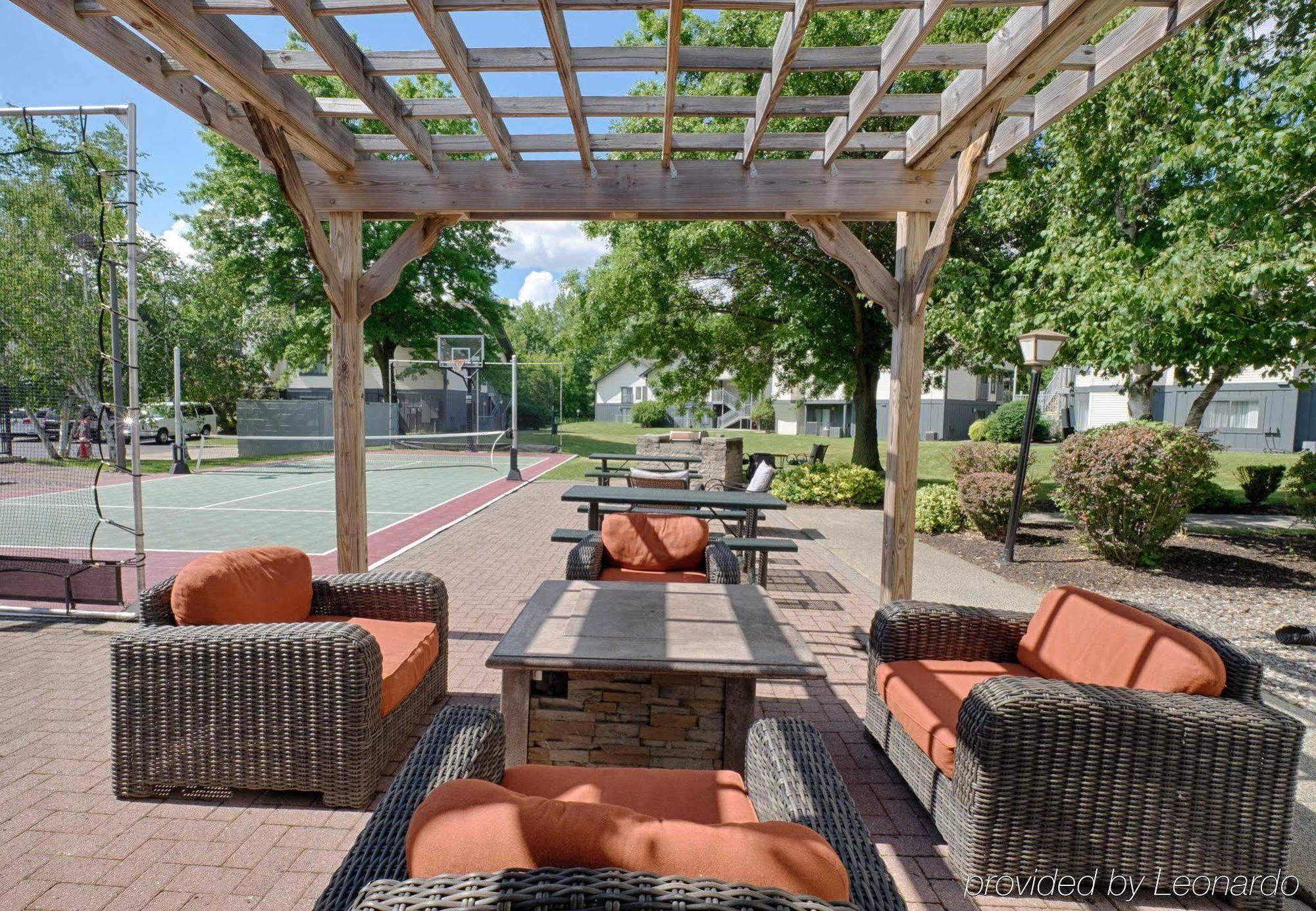 Albany Airport Inn And Suites Latham Exterior foto