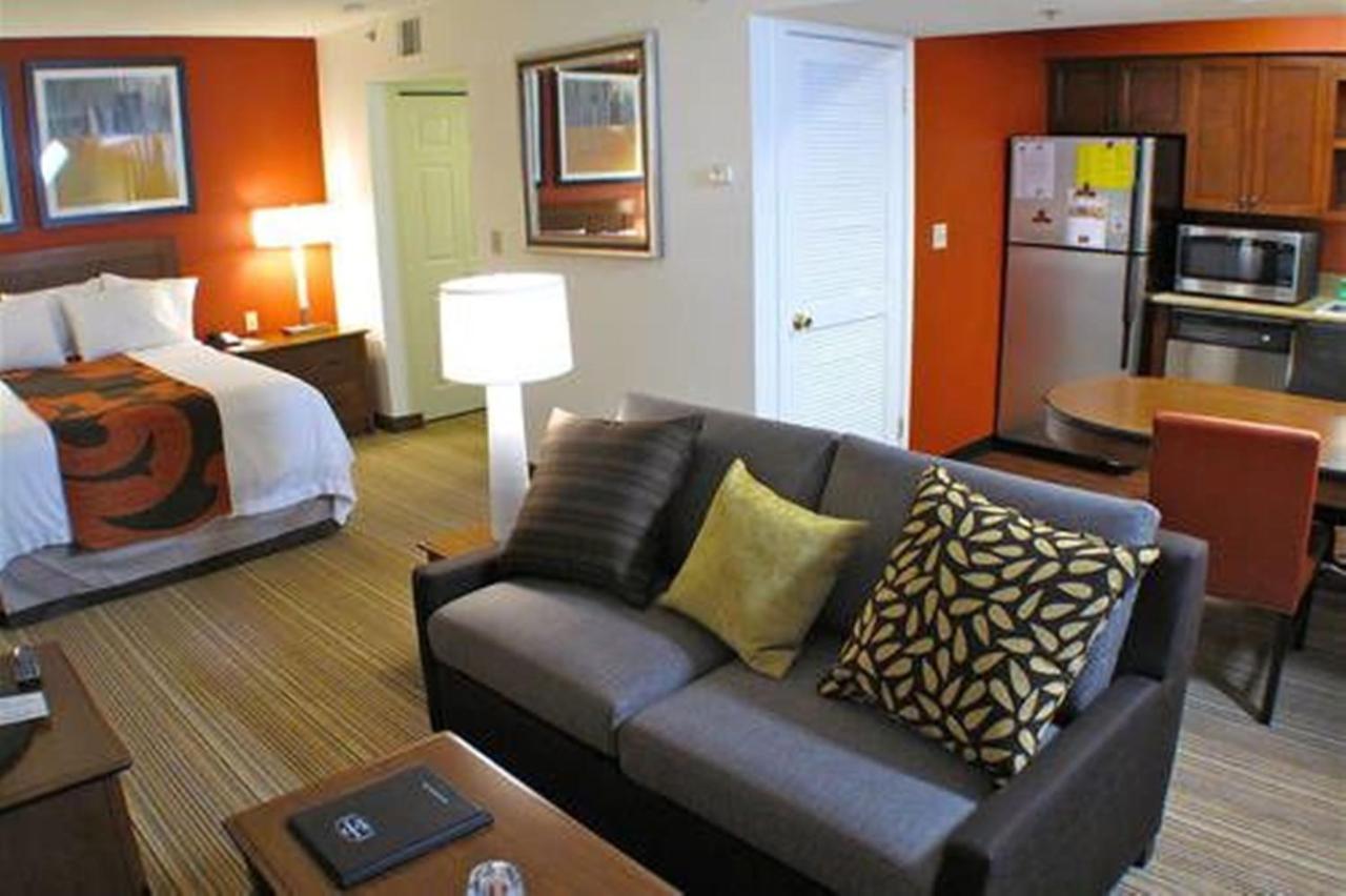Albany Airport Inn And Suites Latham Habitación foto
